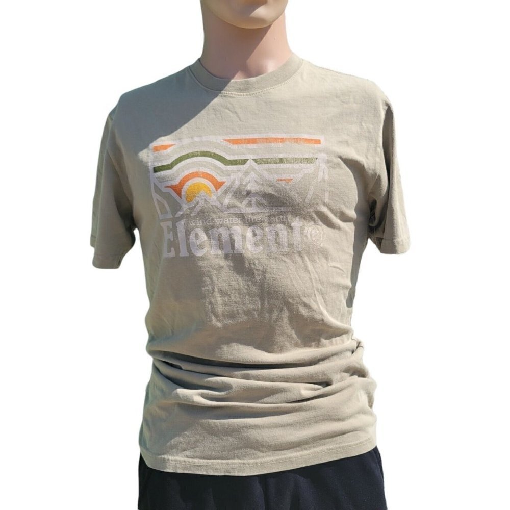 MEN'S Element Tshirt. Size Small